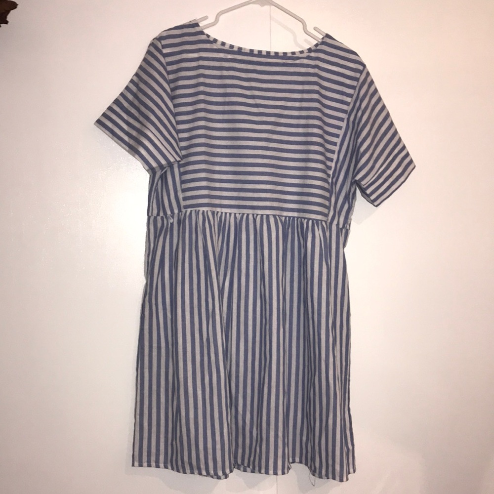 Square collar short sleeve striped dress